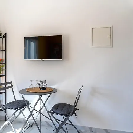 The Pop Art Residences & In Apartment *