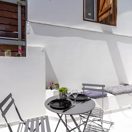 Apartment The Pop Art Residences & In Larnaca