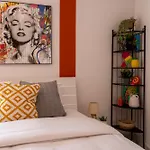 Apartment The Pop Art Residences & In