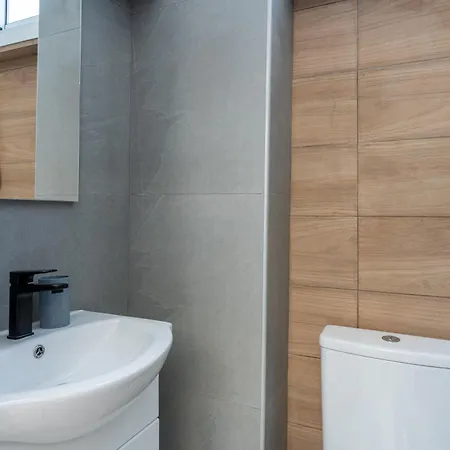 The Pop Art Residences & In Apartament Larnaca