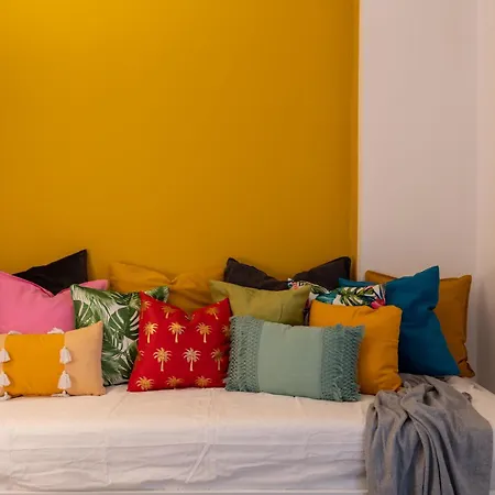 The Pop Art Residences & In לרנקה
