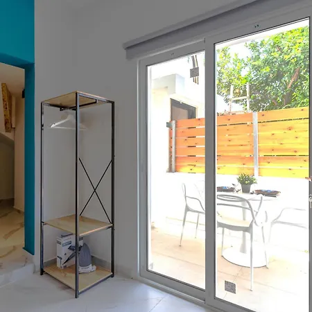 The Pop Art Residences & In * לרנקה