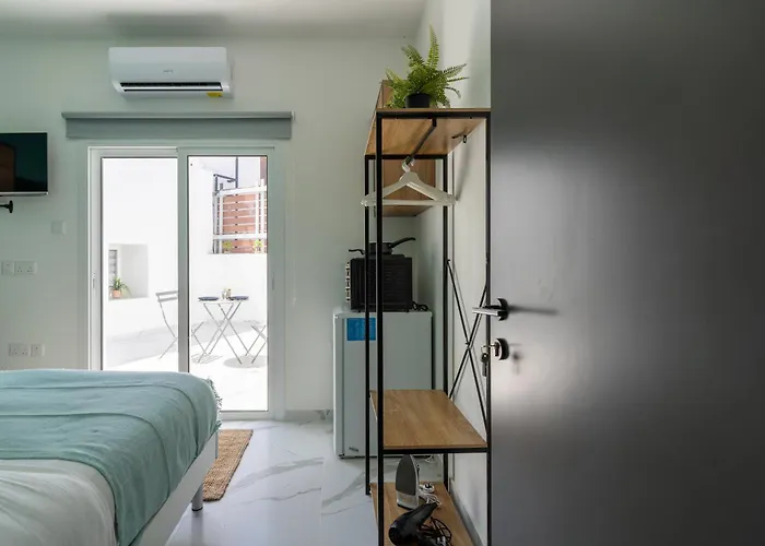 The Pop Art Residences & In דירה *